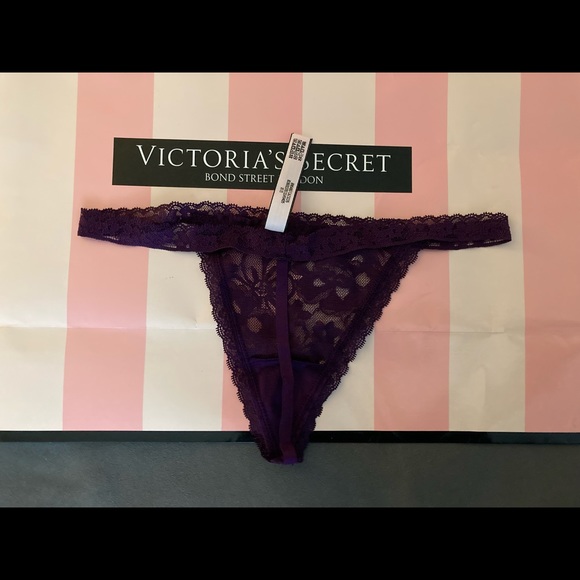 🔥Flash Sale🔥3 New Victoria’s Secret very sexy lace V-string panties bundle - Picture 4 of 11